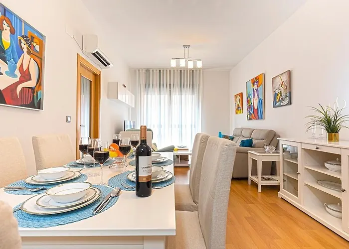 Apartment -malagasunapts- Huge & * Pool* Freepark* Malaga
