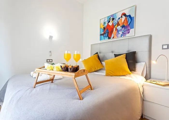 Apartment -malagasunapts- Huge & * Pool* Freepark* Malaga